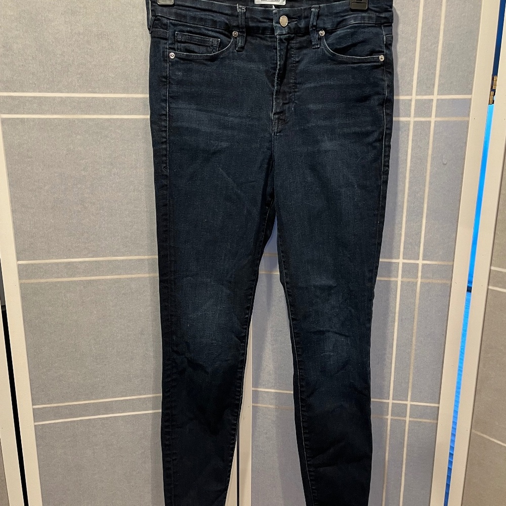 Good American Good Legs Skinny Jeans